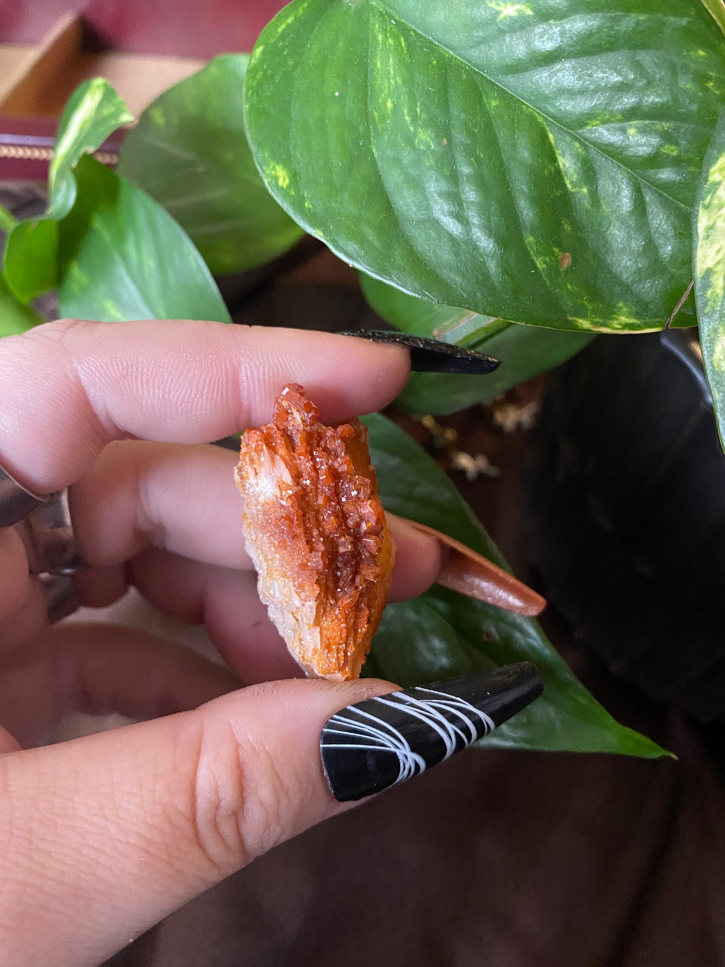 vanadinite raw specimen