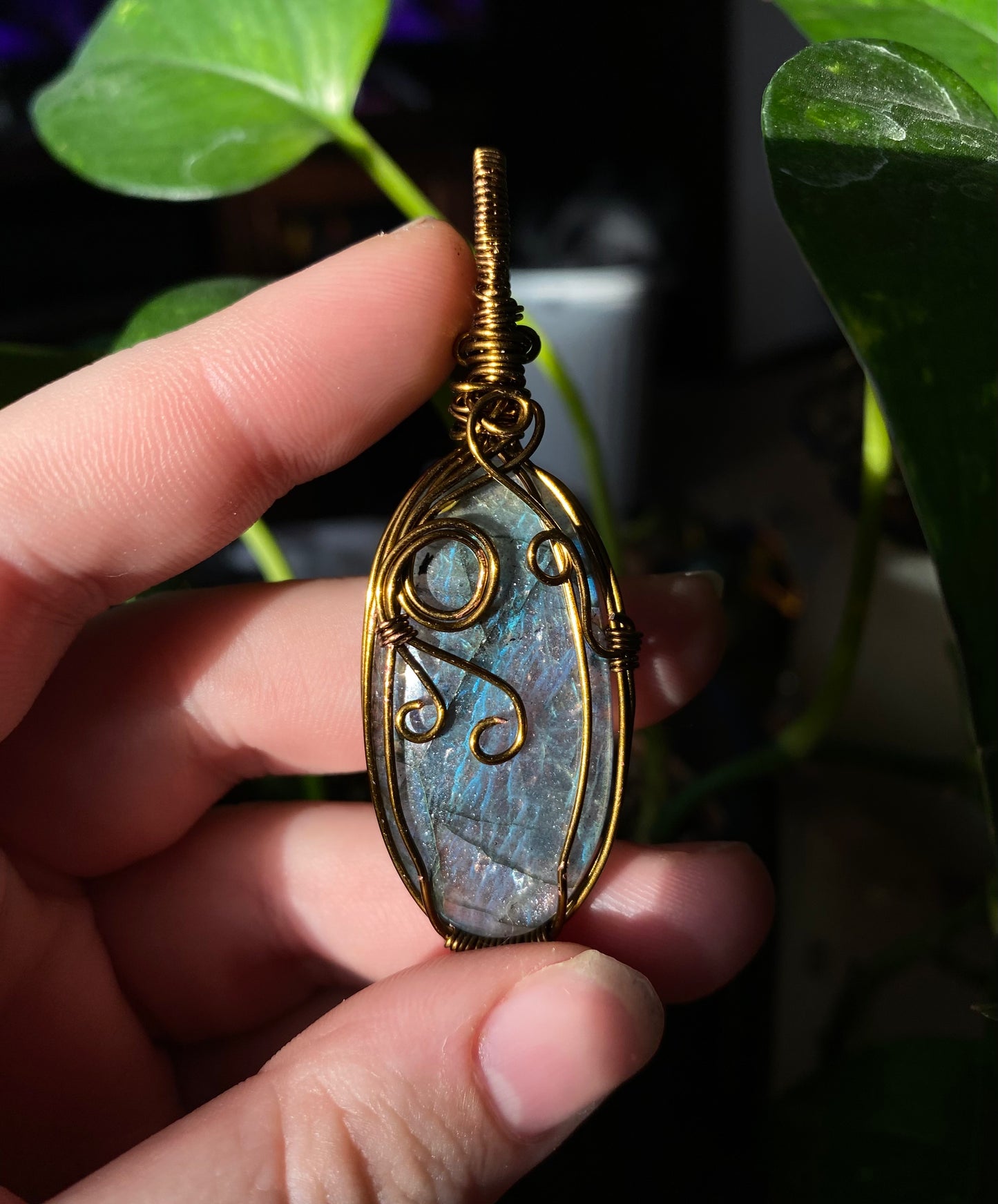 labradorite wire wrapped pendant