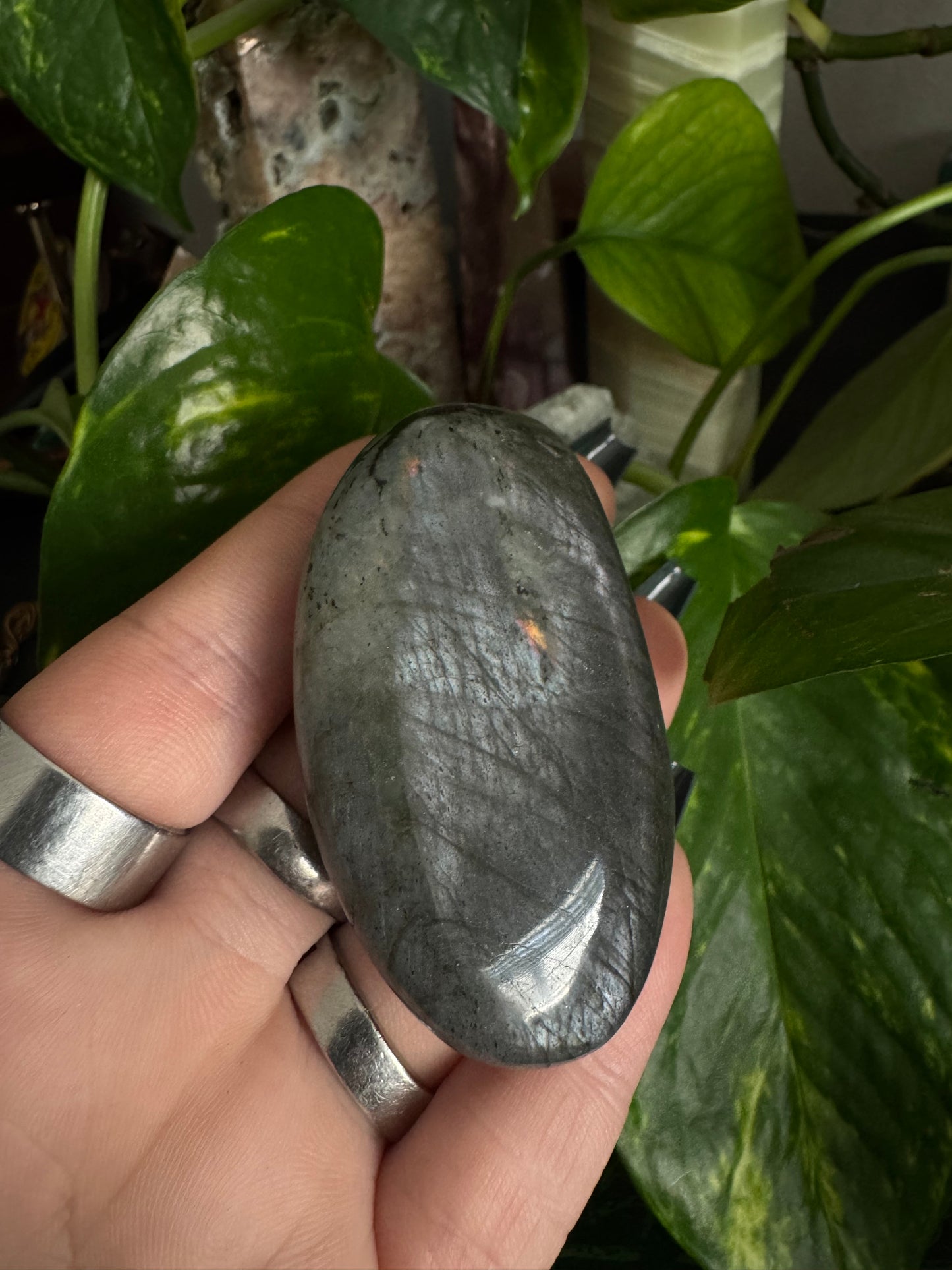 sunset labradorite palmstones (choose a size, randomly picked)