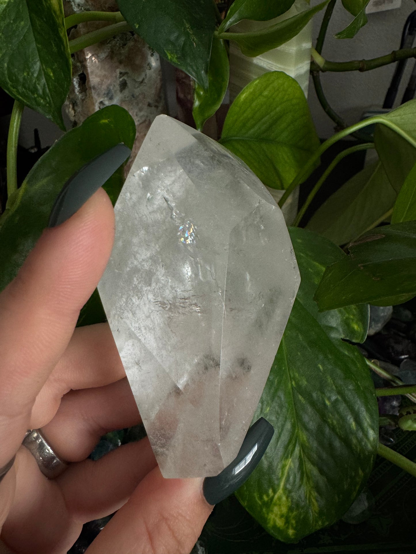 clear quartz gusher shape